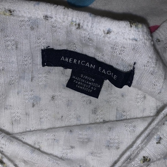 AE Ruffle Floral Top - Picture 3 of 3